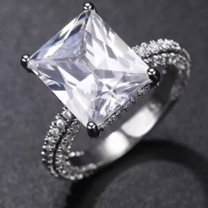 Marquise Diammond