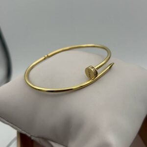 Cartier Clou Perlé